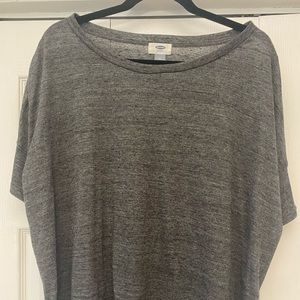 Grey Old Navy Tee